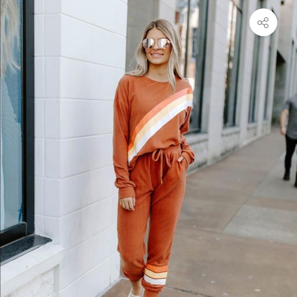 Kittenish Stripe Up your life jogger set